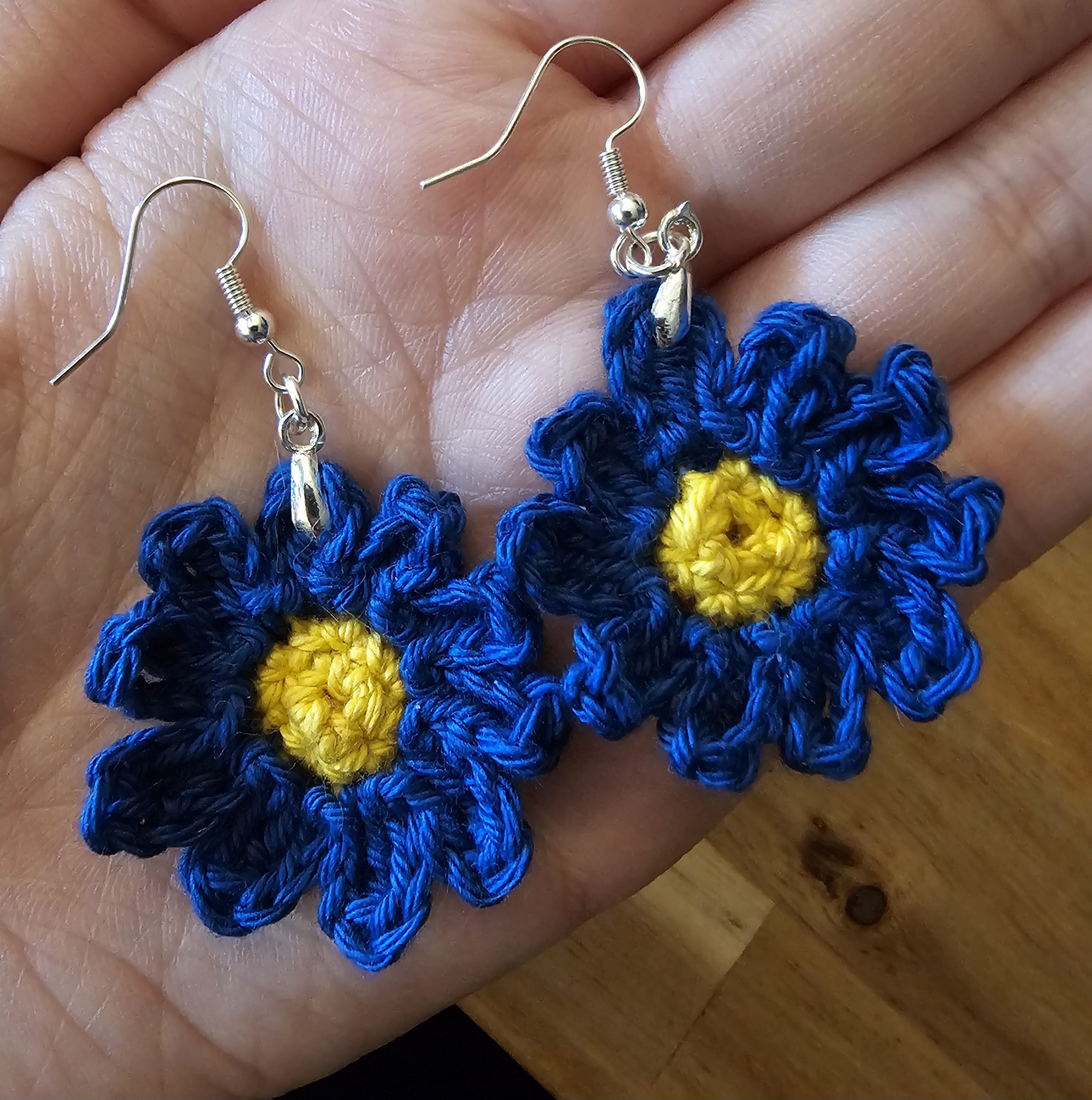 Daisy Drop Earrings